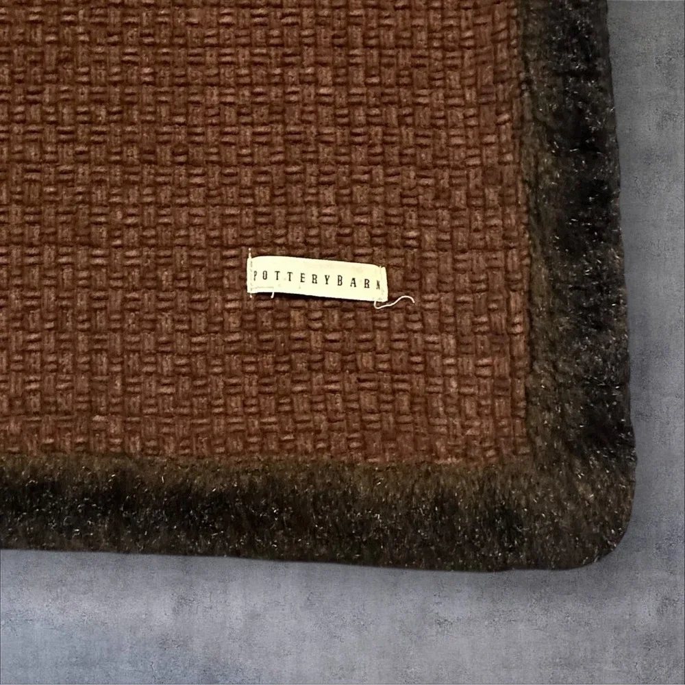 Pottery Barn Brown Basketweave Throw‎ Blanket Faux Fur Trim 58x48 Cozy Winter
